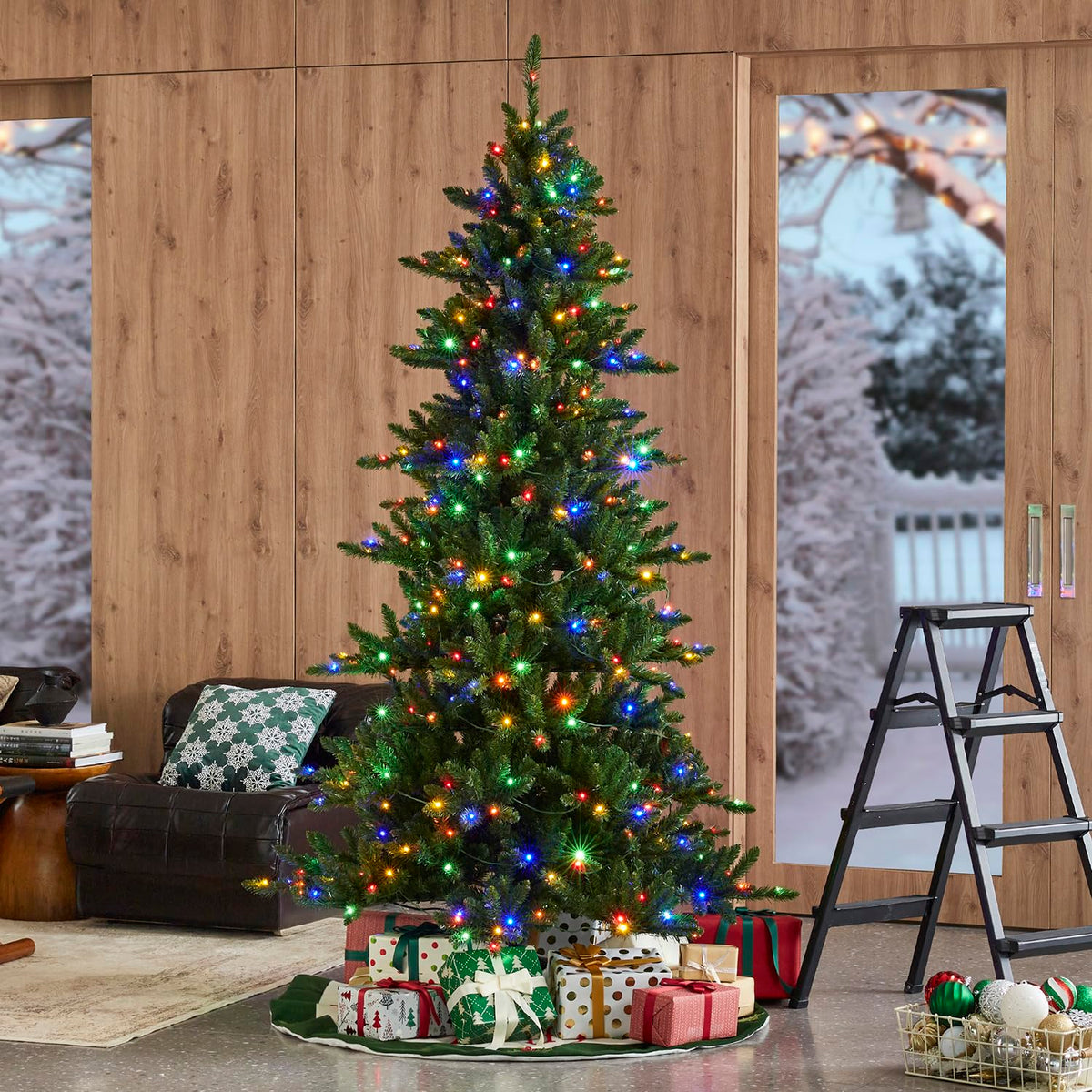 Glitzhome 7.5ft Prelit Christmas Tree, Artificial Christmas Tree with 350 Warm White Lights, Flocked Pencil Christmas Trees Chicago Frostwood Spruce with 1,211 PE&PVC Branch Tips,Sturdy Metal Stand