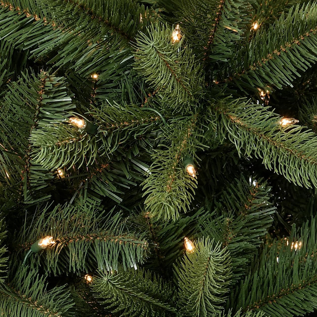 6.5FT Pre-Lit Artificial Christmas Tree with 650 White Lights