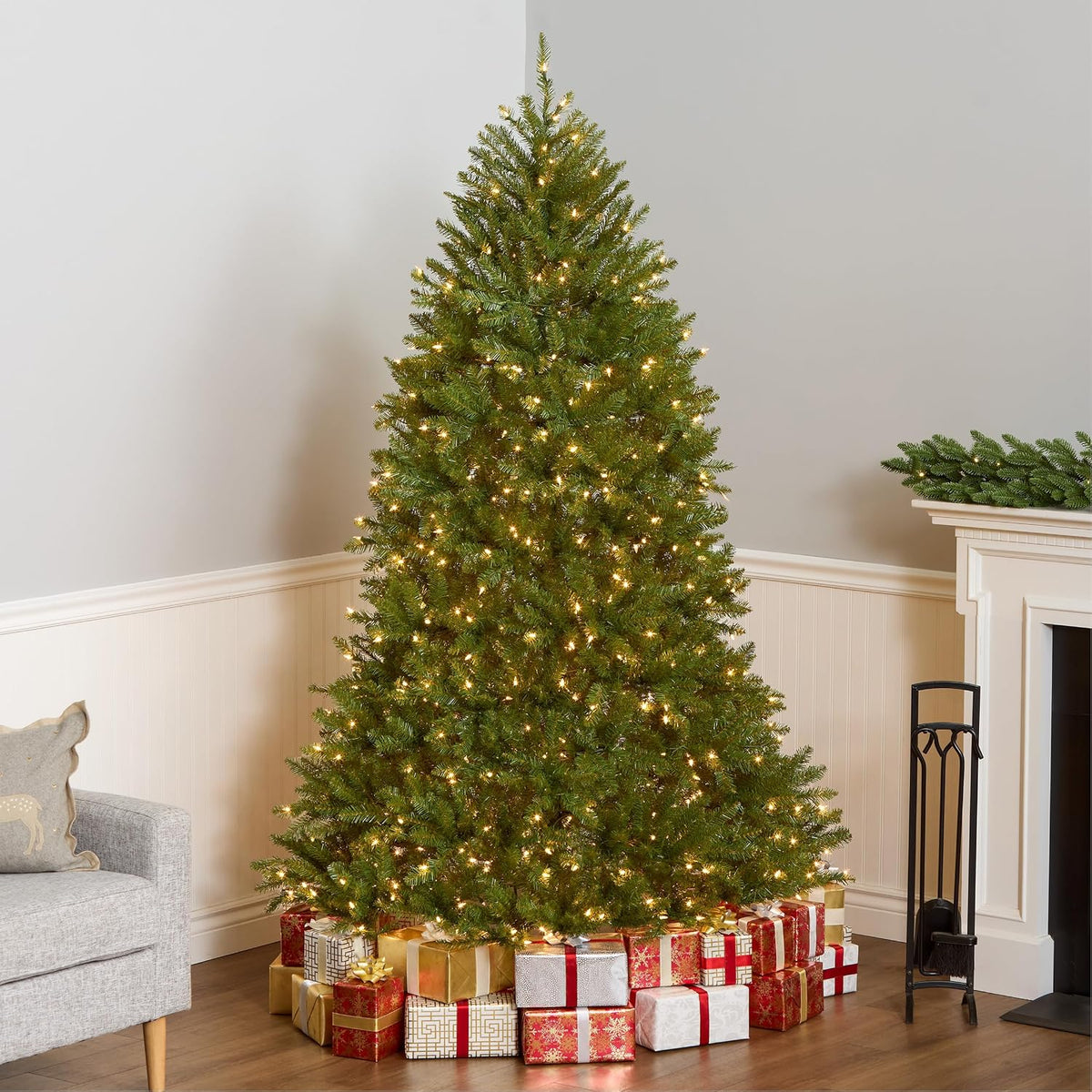 National Tree Company 7ft Pre-Lit Dunhill Fir Artificial Christmas Tree